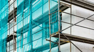 Why Quality Scaffolding Nets Are Non-Negotiable for Construction Safety